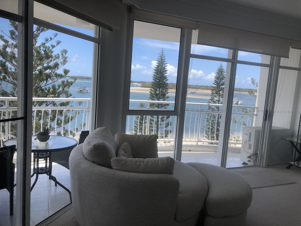 2 Bedroom Superior Waterfront photo 2