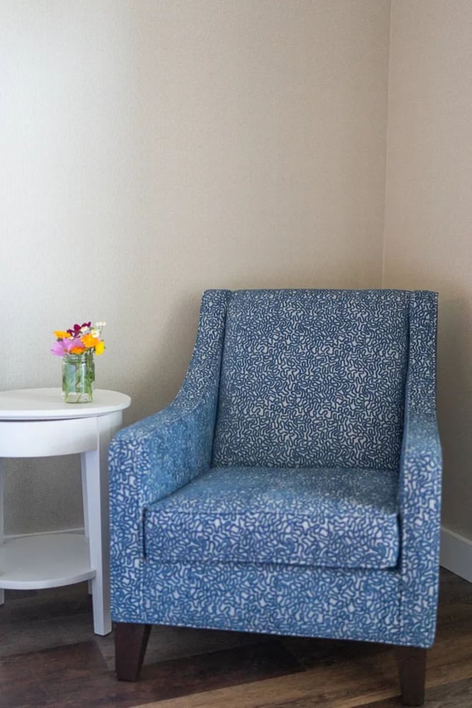 Harbor Village Suite 2 Queens - Photo 3