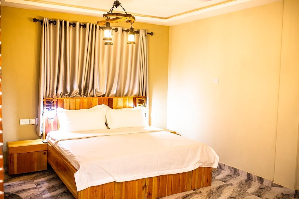 Basic Double Room