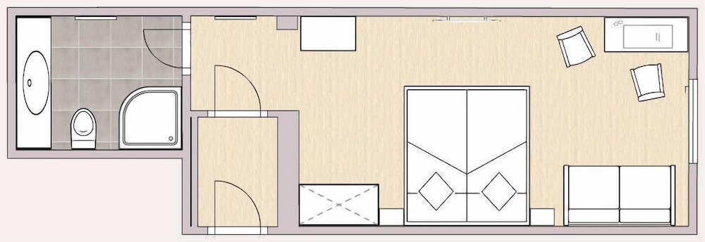 Superior Family Room - Photo 11