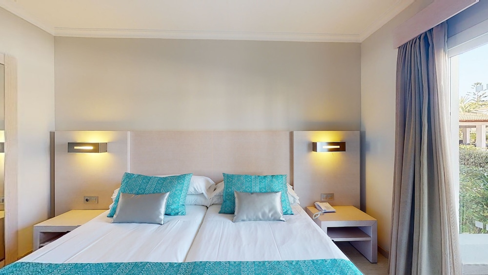 Premium One Bedroom Apartment Private Garden - Photo 1