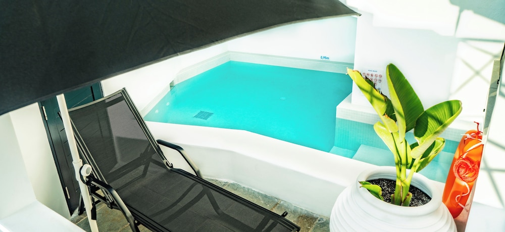 Economy Suite