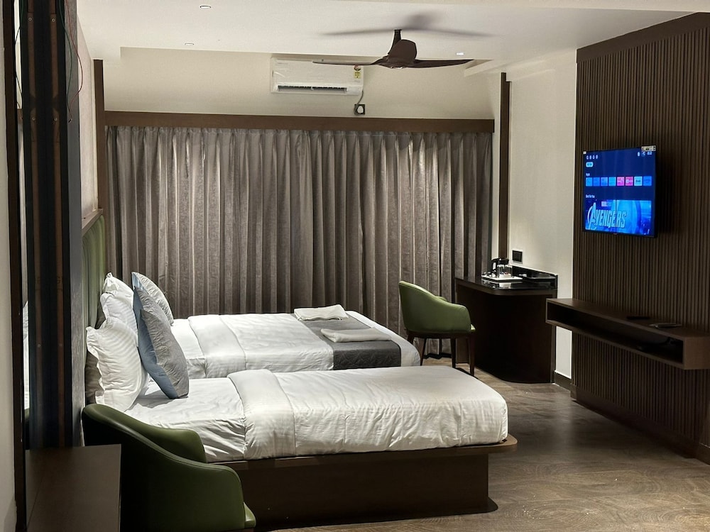 Executive Triple Room photo 3