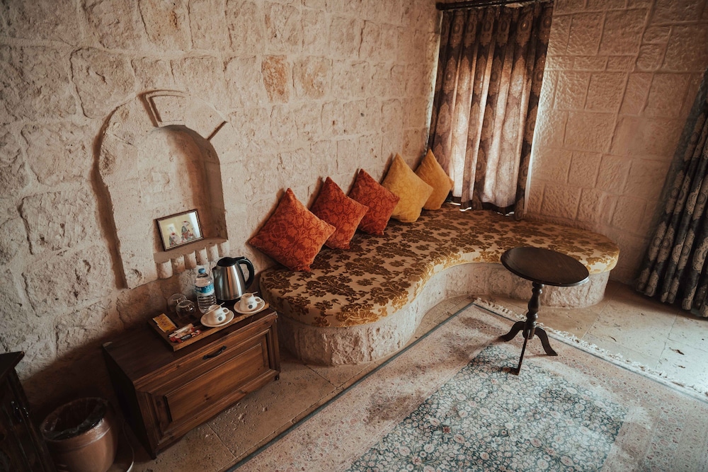 Deluxe Stone Suite with Stone - Photo 50
