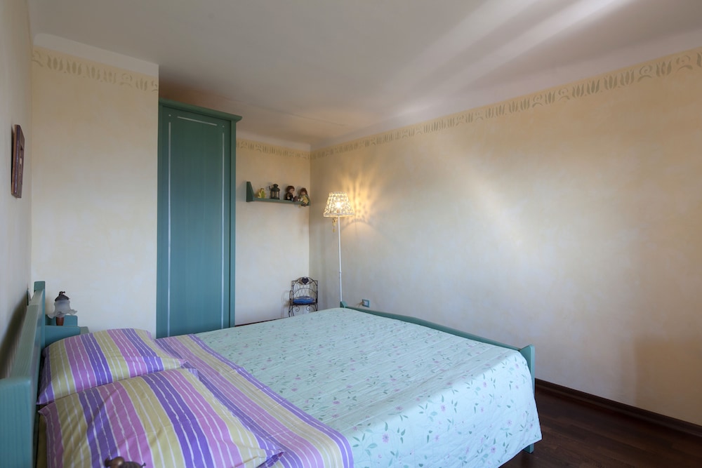 Family Apartment, 2 Bedrooms, Terrace, Valley View photo 1