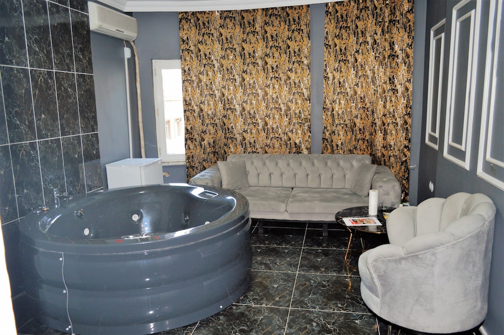 Suite photo 1