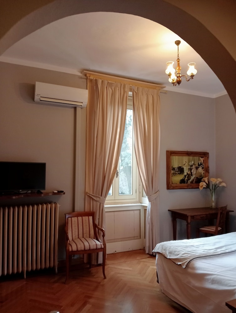 Classic Double Room (Studio) photo 1