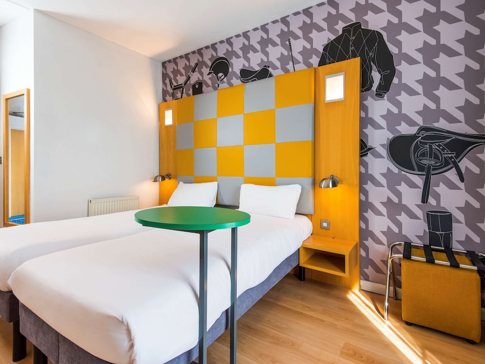 Room, 2 Twin Beds (The Duet) - Photo 7