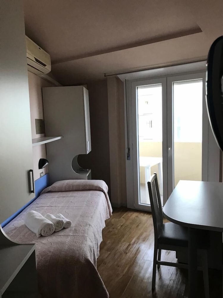 Single Room, Balcony, Sea View photo 1