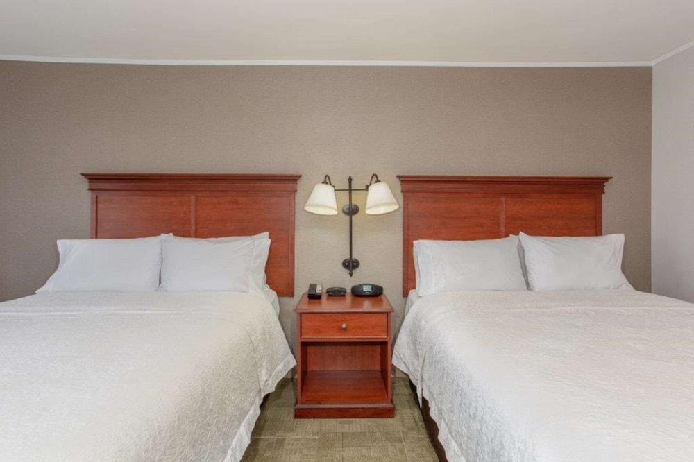 Room, 2 Queen Beds, Accessible, Bathtub (Mobility & Hearing) - Photo 1