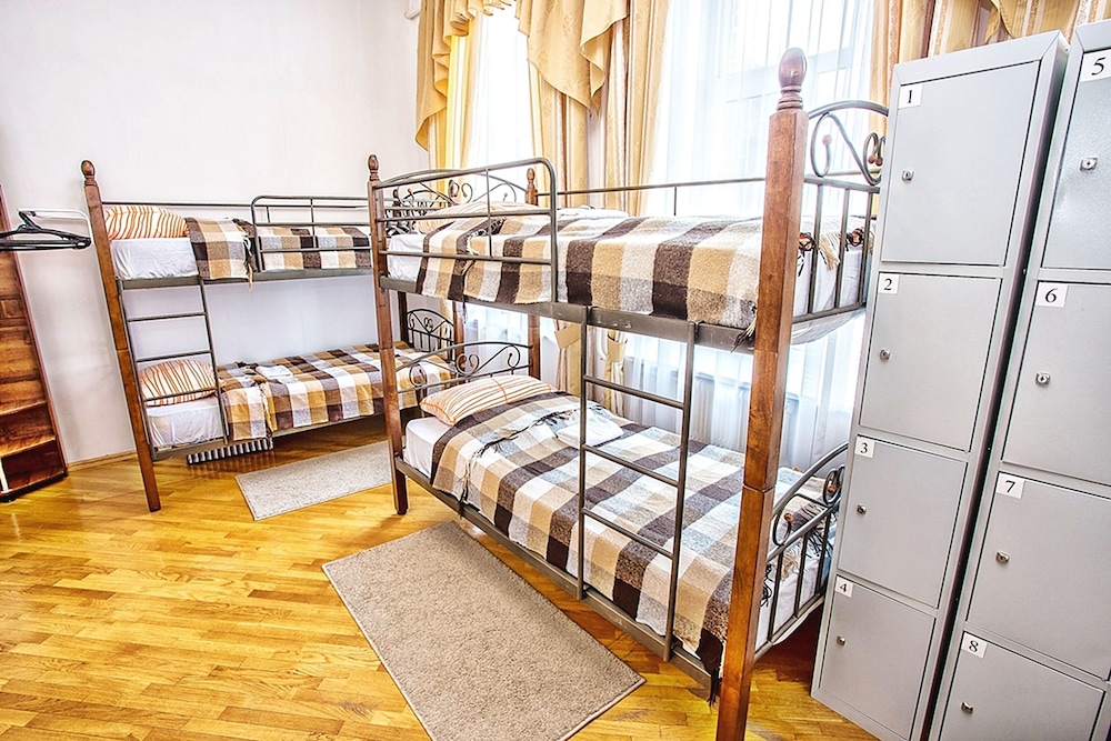 Room, Mixed Dorm (Bed In 8 Bed) photo 3