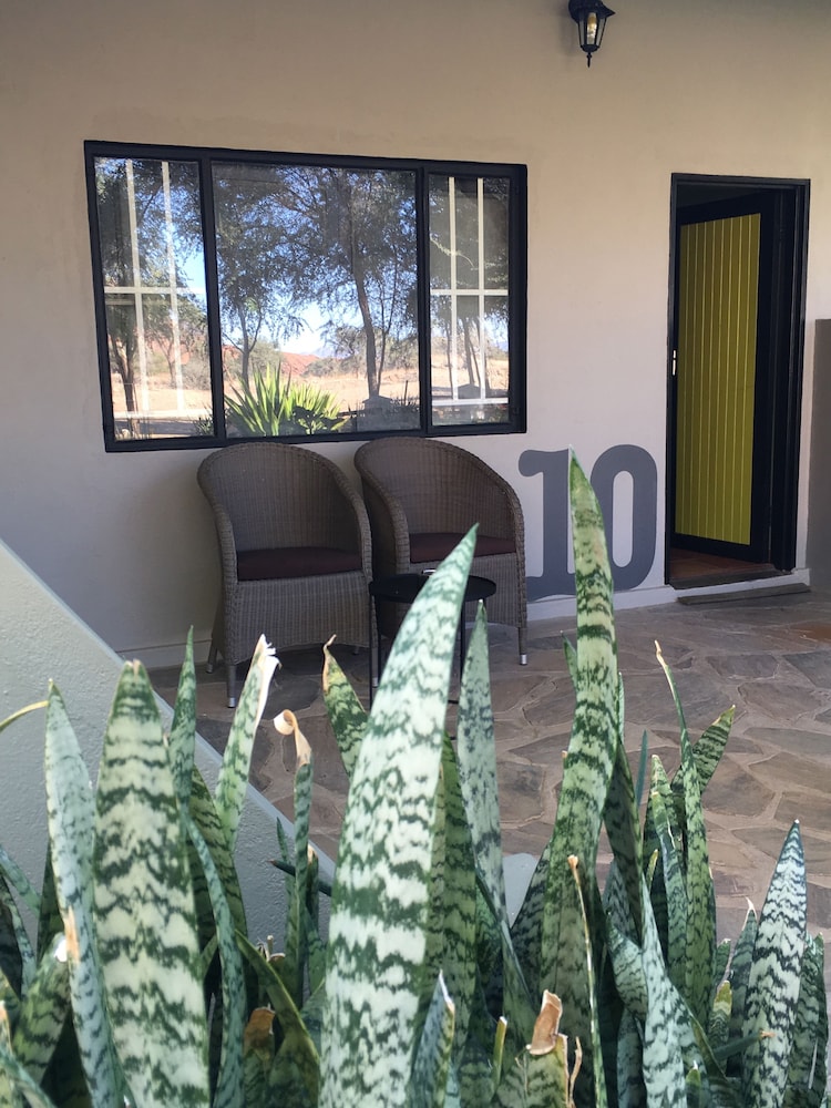 Standard Triple Room - Photo 8