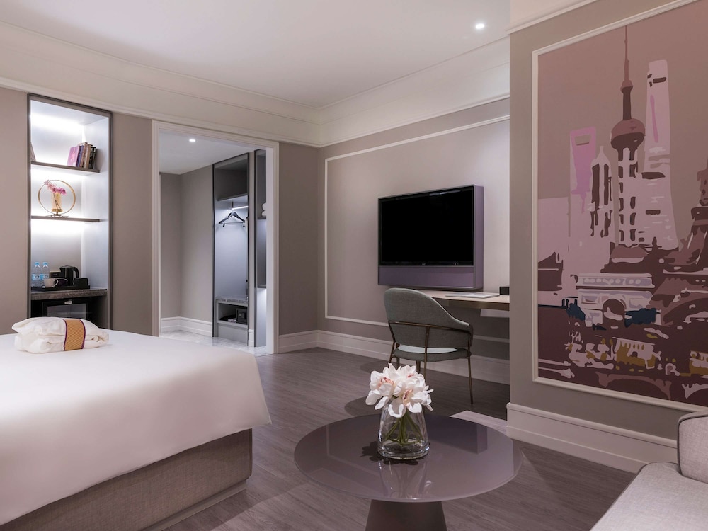 Deluxe Room, 1 King Bed