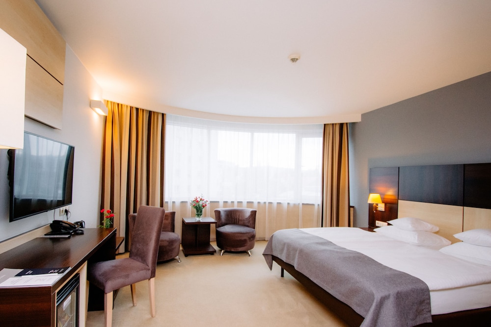 Standard Double Room - Photo 8