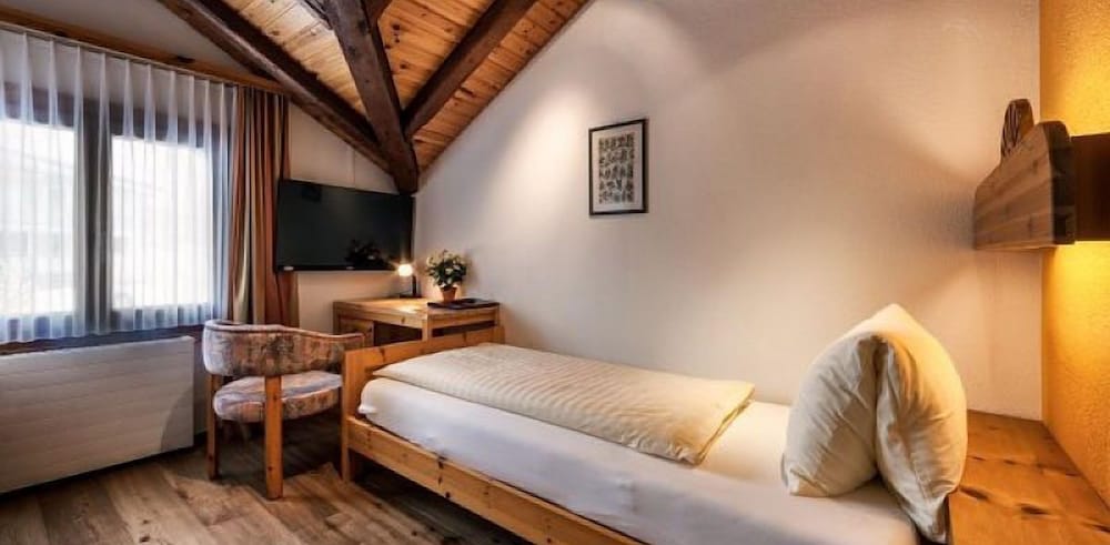 Standard Single Room photo 2