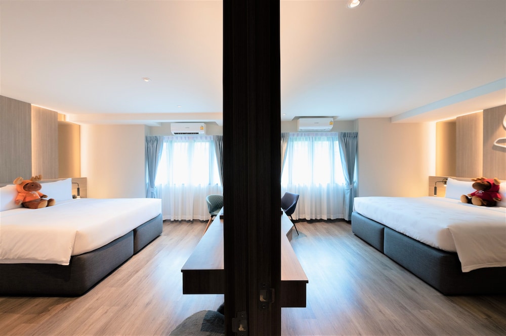 Two Bed Room Family Suite - Photo 12