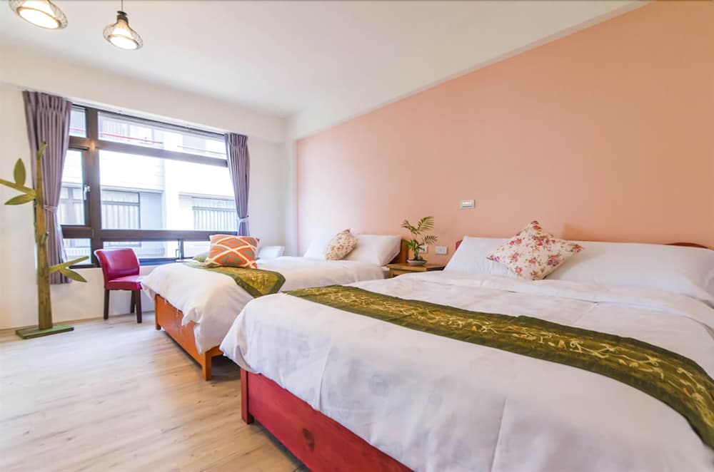 Romantic Quadruple Room photo 1