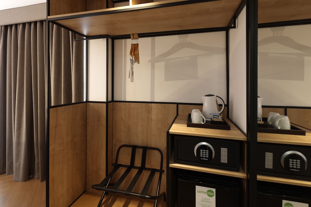 Superior Room, 1 King Bed, Terrace photo 3
