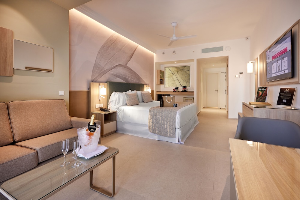 Junior Suite, Ocean View (Swim-up Deluxe Elite Club, U)