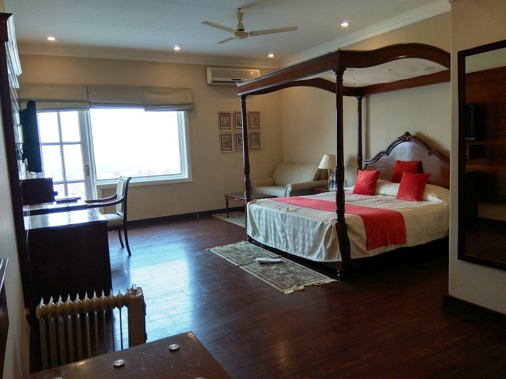 Royal Deluxe Room