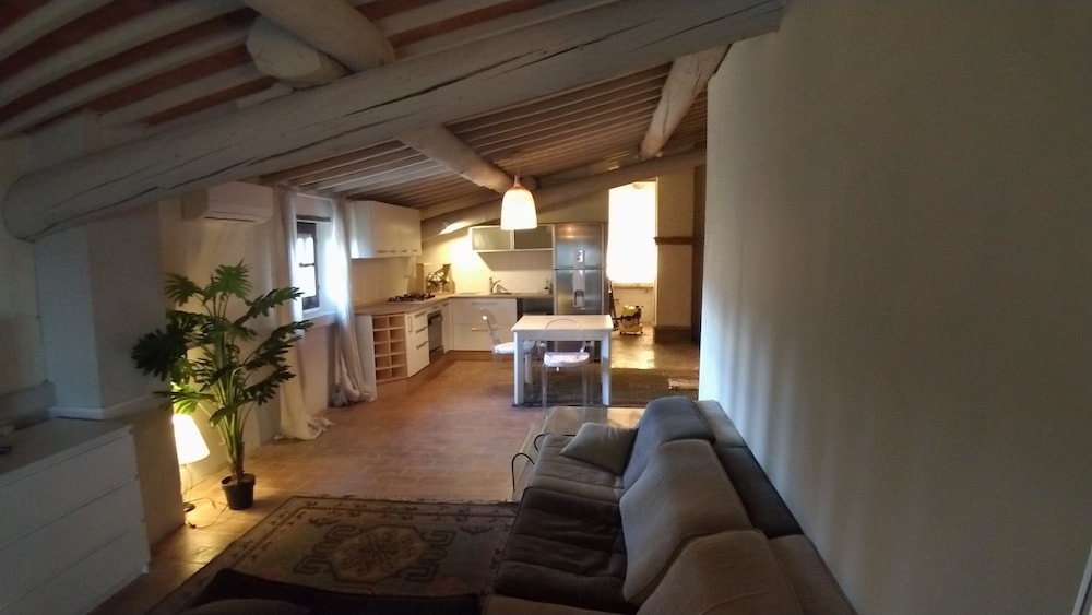 Suite, Valley View photo 3