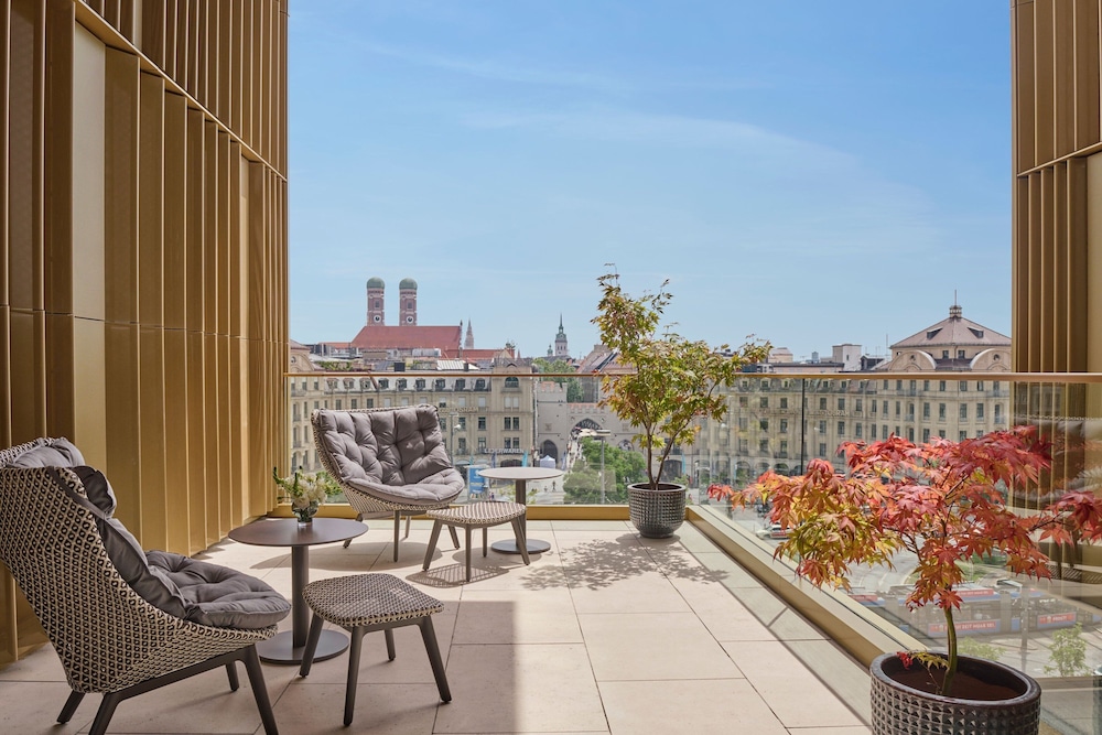 Suite, 1 Bedroom, City View (Terrace)
