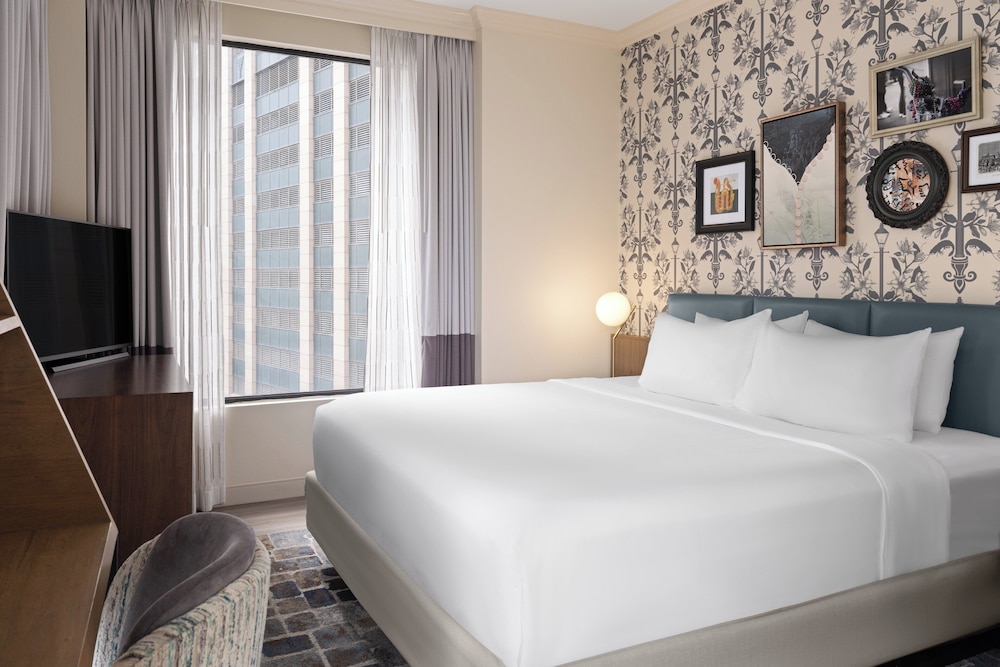 Standard Room, 1 King Bed - Photo 4