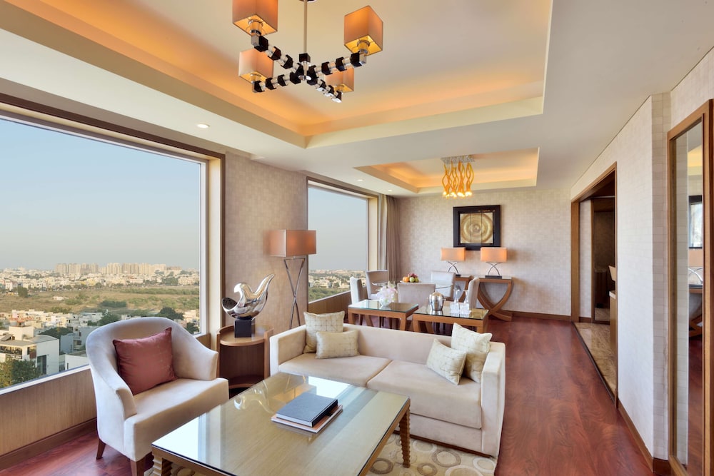 Suite, 1 Bedroom (Whirlpool) - Photo 11