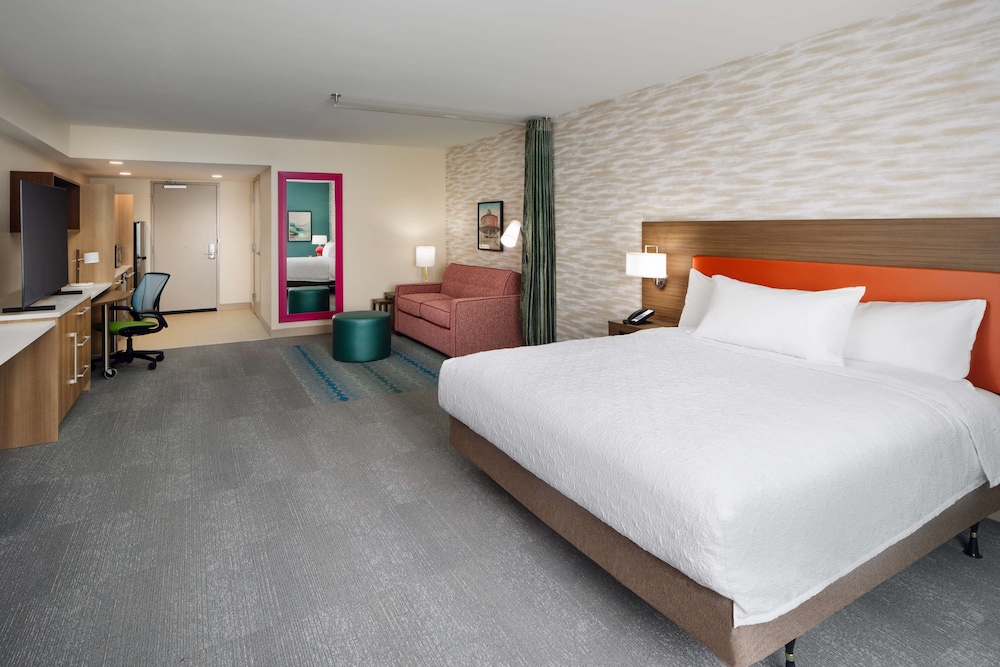 Studio Suite, 1 King Bed, Accessible, Bathtub photo 1