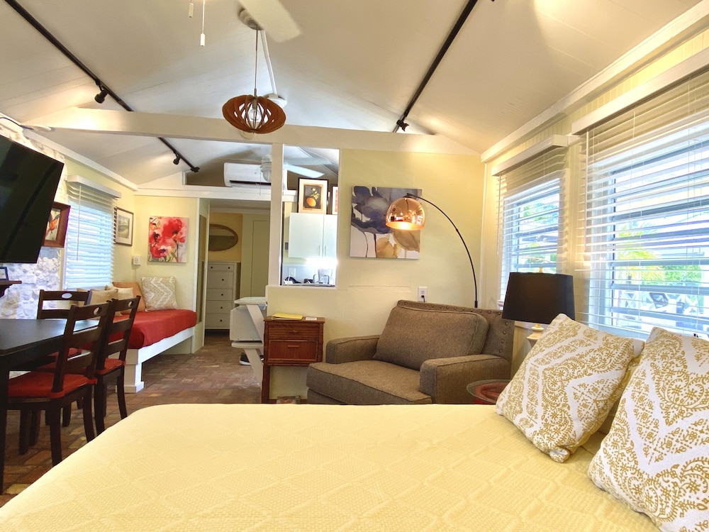 Family Cottage, Kitchen, Partial Sea View