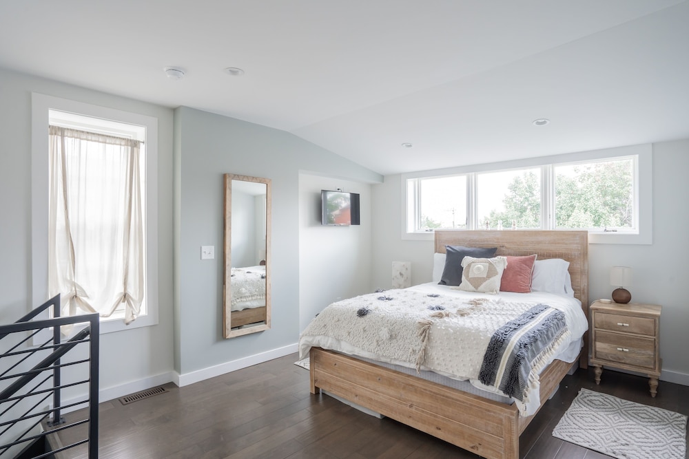 Unit 4 Boho Loft