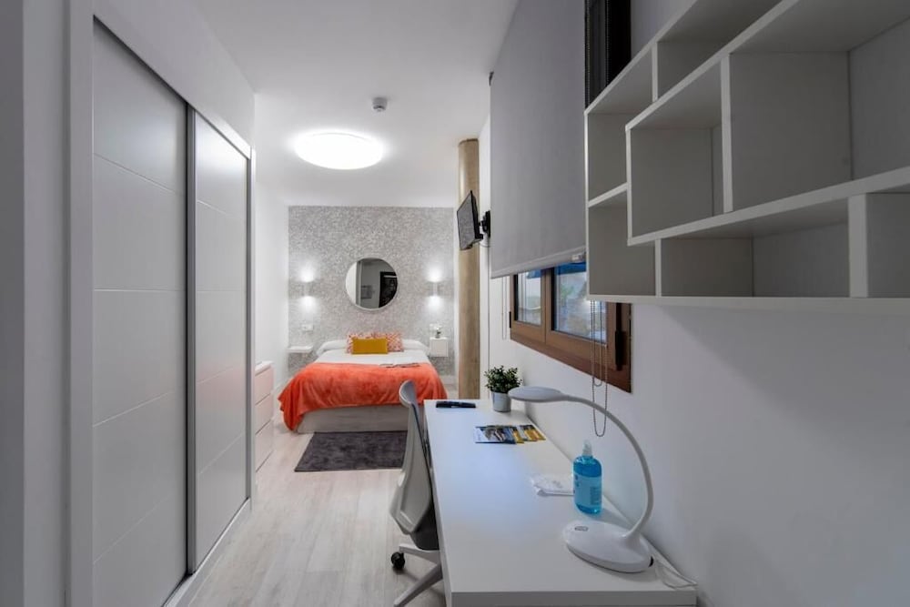 Double Room, 1 Queen Bed photo 2