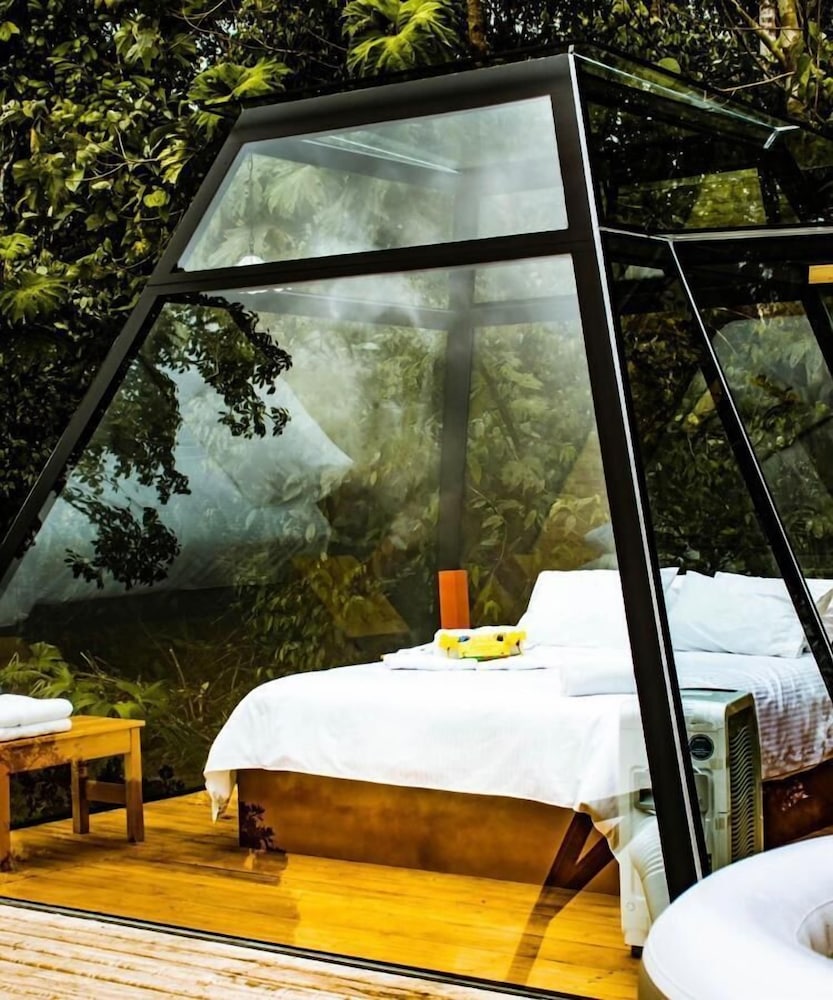 Honeymoon Cabin photo 1