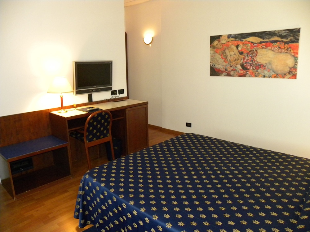 Standard Single Room photo 3