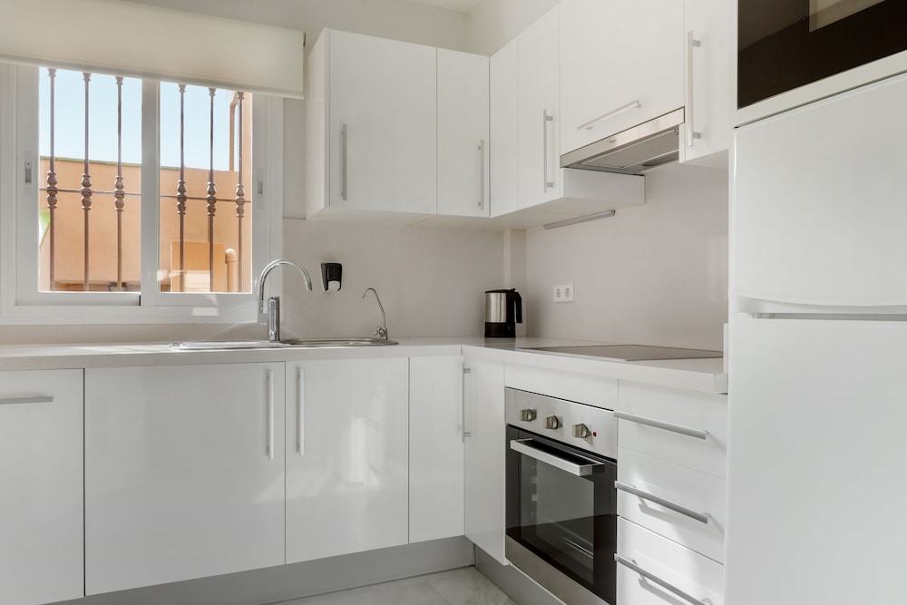 Apartment, 2 Bedrooms - Photo 4