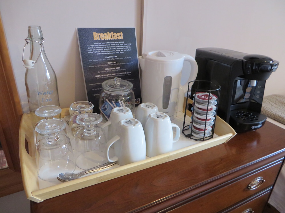 Suite, Ensuite photo 3
