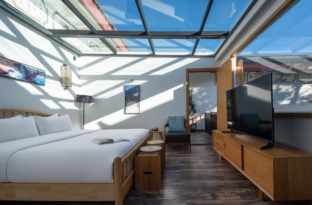 Starry Double Room