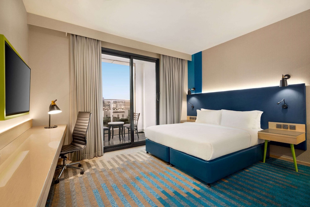 Executive Suite, 1 King Bed, Kitchenette photo 3