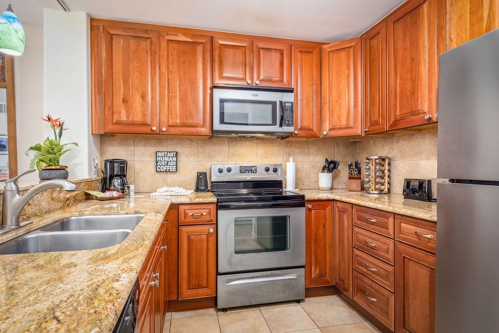 Room, 2 Bedrooms, 2 Bathrooms, Oceanfront