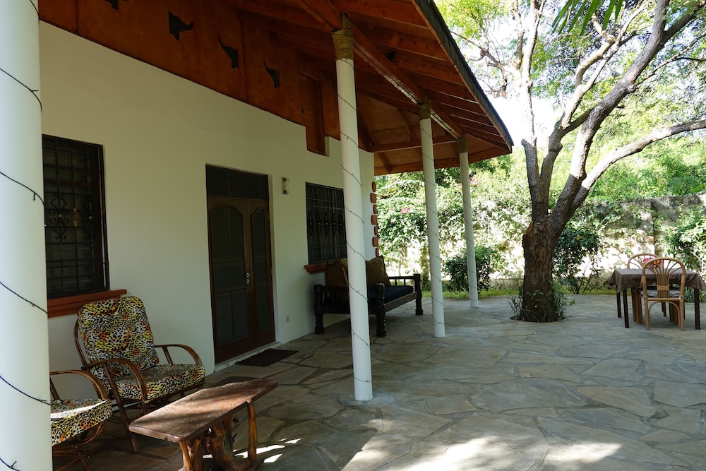 Deluxe Villa, Garden View photo 2