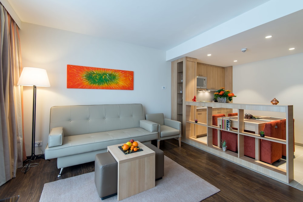 Suite, 1 Bedroom, City View photo 3