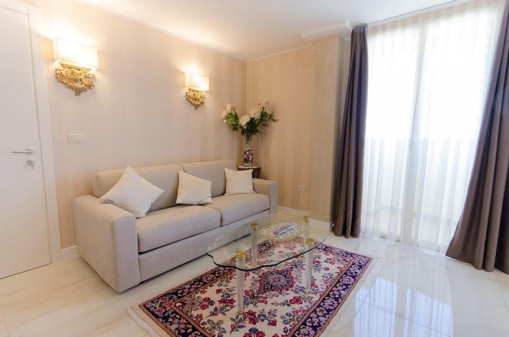 Standard Double Or Twin Room photo 2