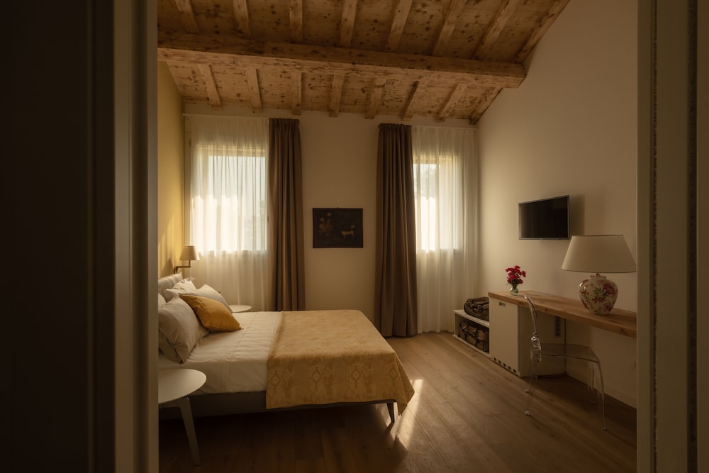 Superior Room (Quercia)
