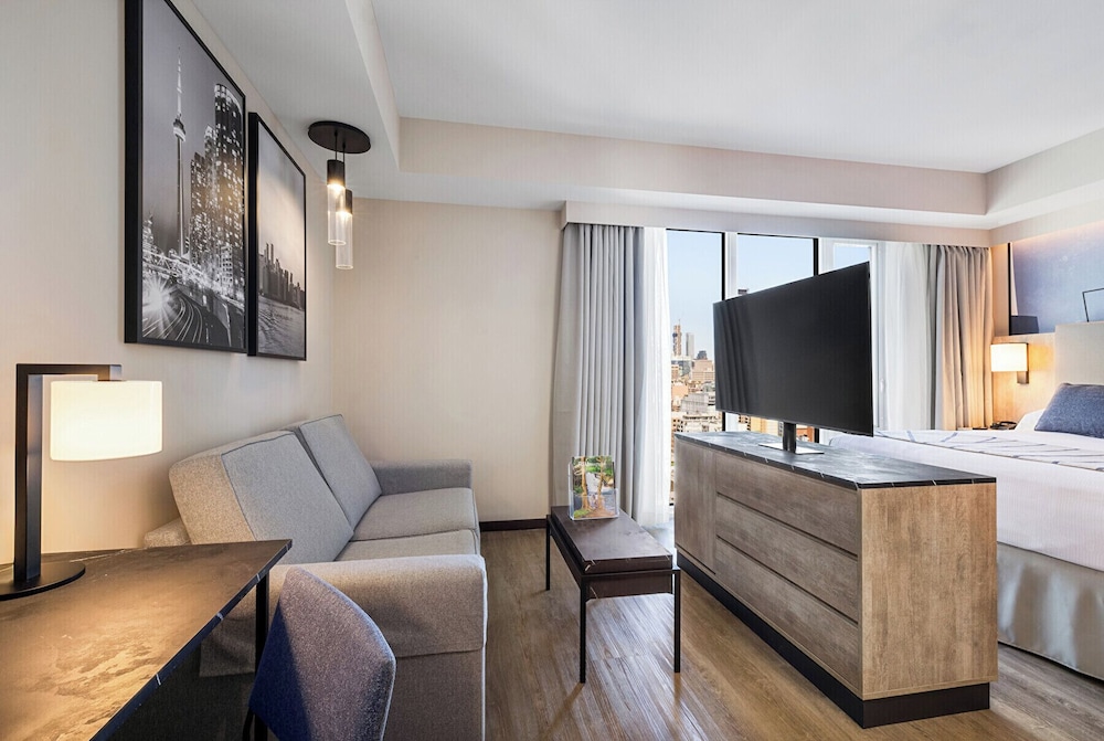 Superior Room, 1 King Bed (Superior)