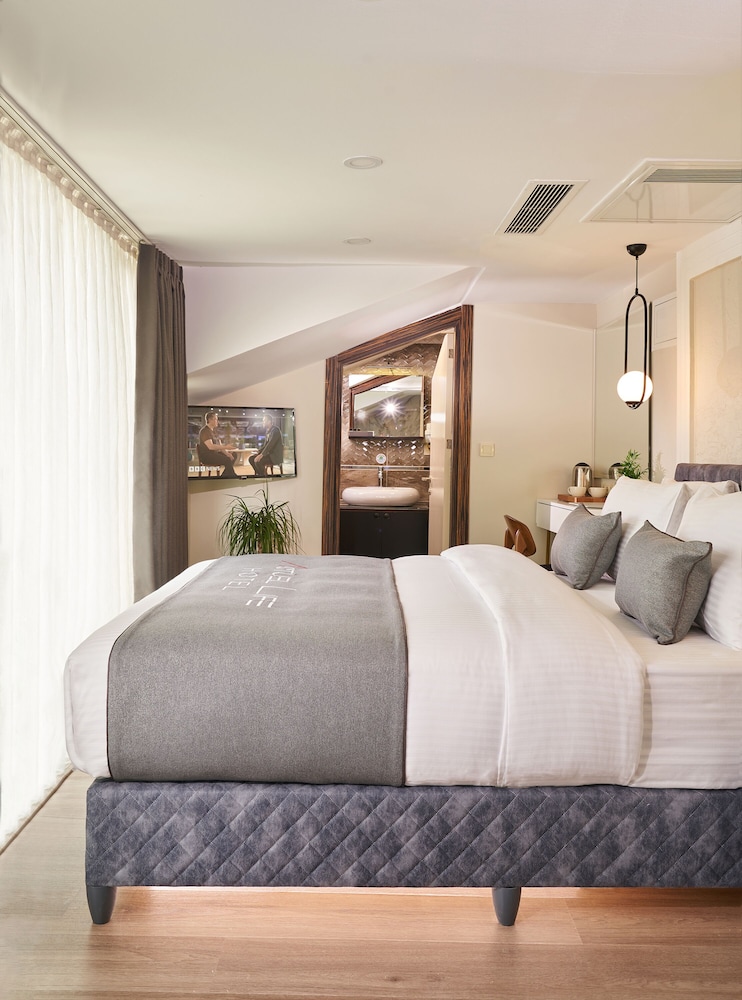 Premium Room, 1 Bedroom, Balcony, City View photo 1