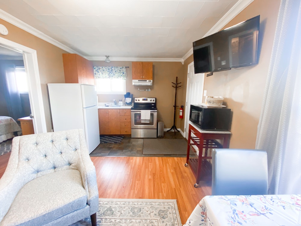 Comfort Cabin, 1 Bedroom, Patio, Ocean View photo 2