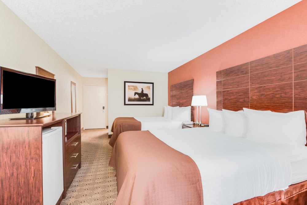 Standard Room, 2 Queen Beds - Photo 3