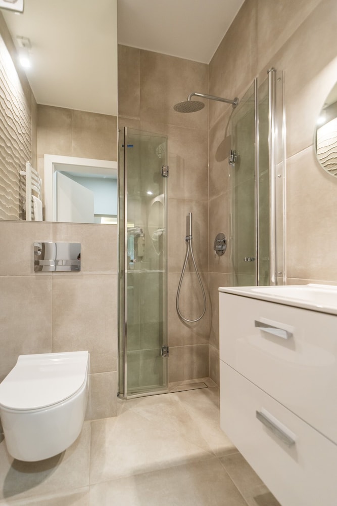 Deluxe Triple Room photo 3
