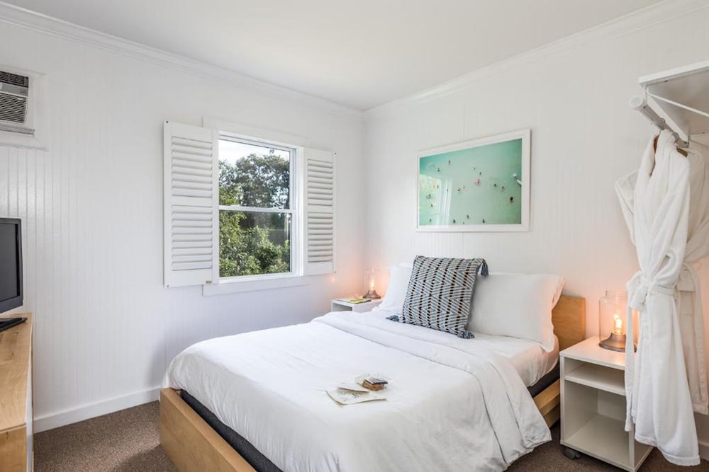 Two Bedroom Apartment Three Full photo 3