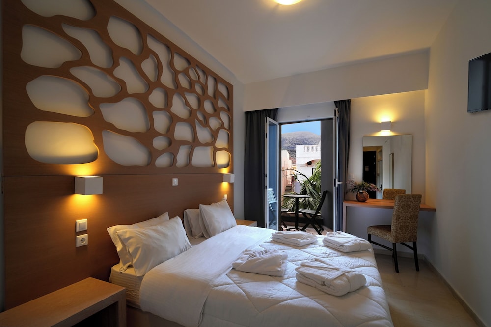 Comfort Double or Twin Room, Private Bathroom, Garden View